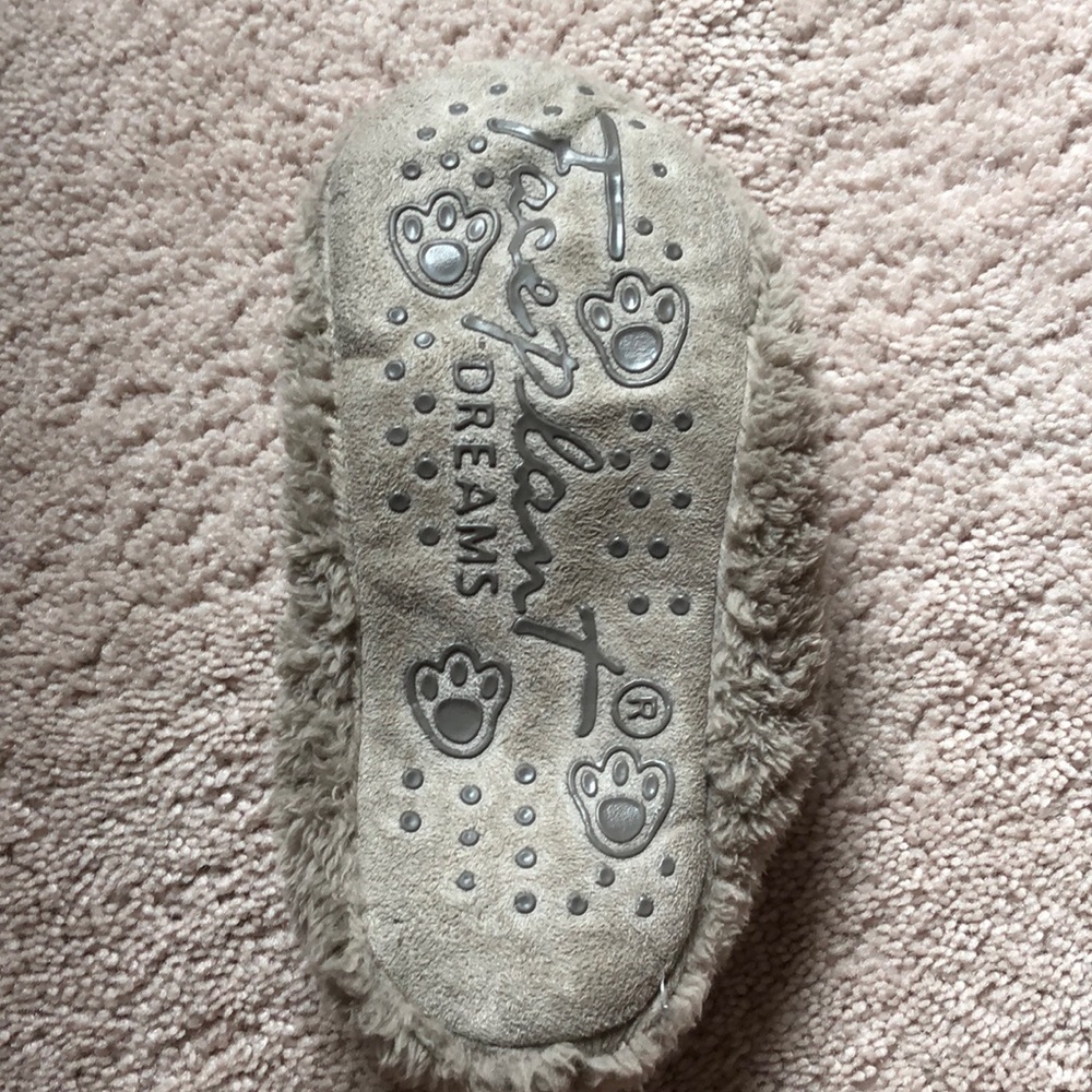 Slippers - Picture 3 of 3